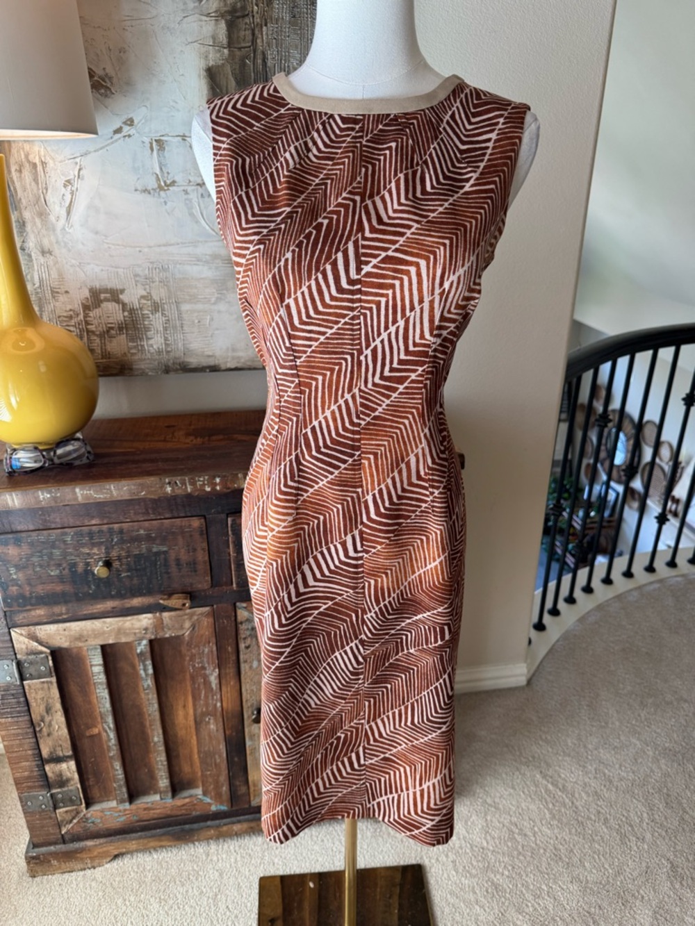Anne Klein Sleeveless Brown & Cream tribal Sheath Dress - size 4